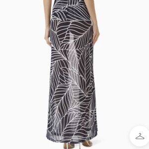 Devon Windsor Akris Skirt Navy & White PalmV Cut Beach Swim Cover Up 
Size S